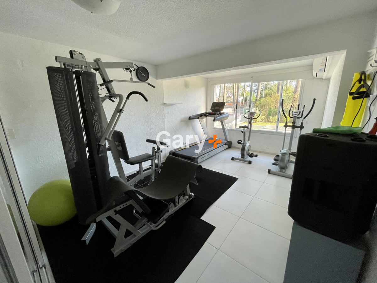 Apartamento ID.29295 - Apartamento de 3 dormitorios 2 baños en excelente ubicación - vende en exclusividad