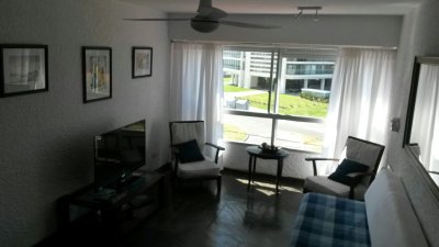 Muy comodo departamento , con todos los servicios, cerca del centro, parada 2 brava