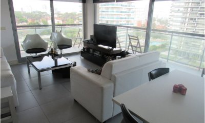 Vende excelente ubicación 2 cuadras playa Mansa Punta del este