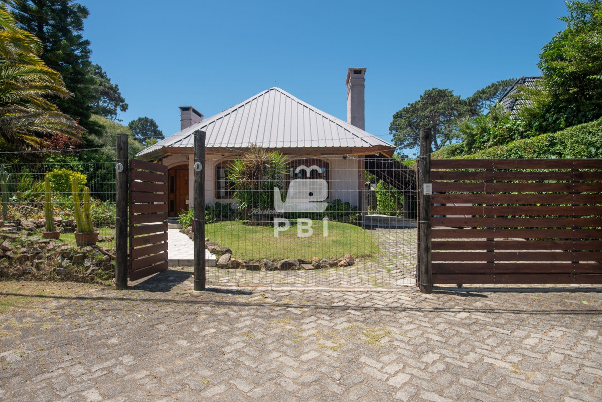 TXV5IGFtcGxpYSBjYXNhIGNvbiBwaXNjaW5hLCBwYXJyaWxsZXJvIHkgYXBhcnRhbWVudG8gYW5leG8uIC0gUmVmIDogUEJJMTU2Mjk=