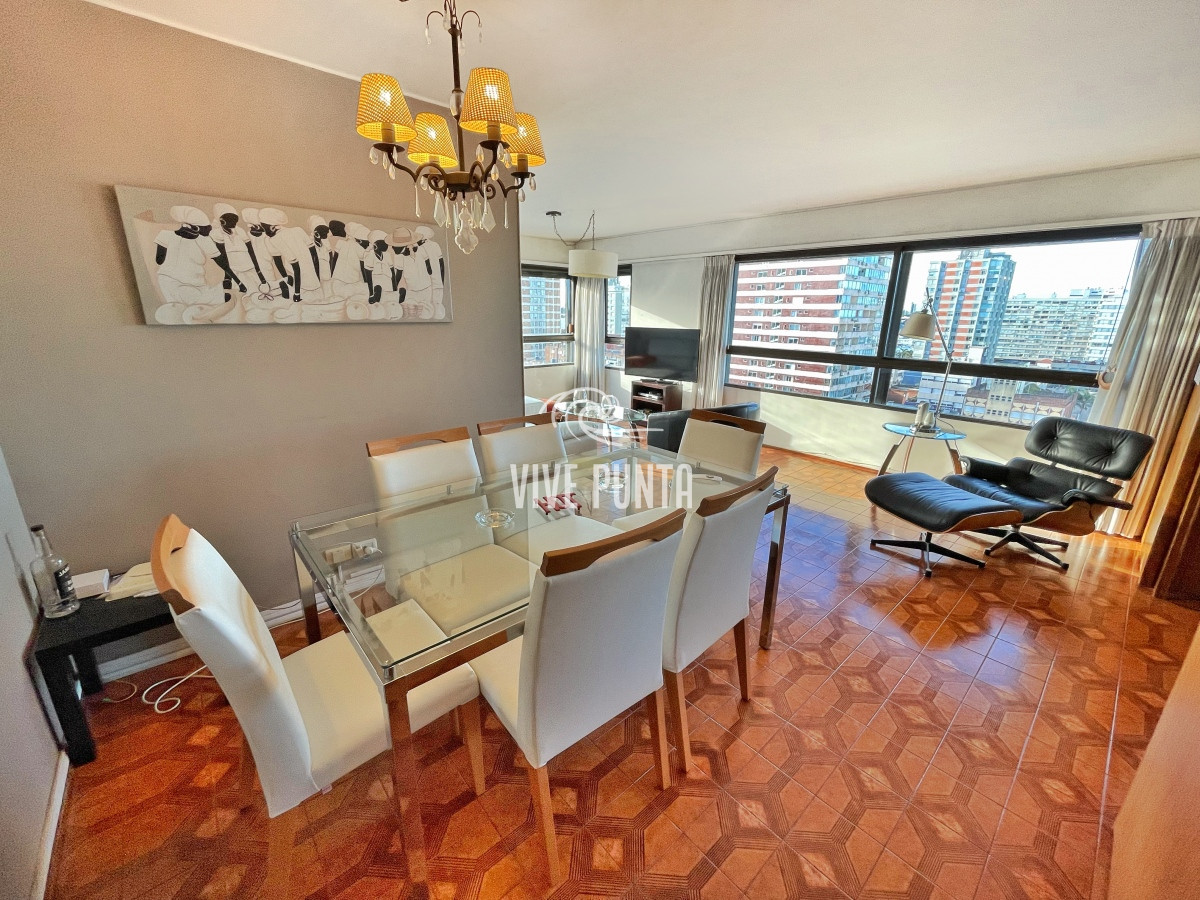 Apartamento ID.474 - Apartamento en venta en Penisnula de 3 dormitorios y dependencia