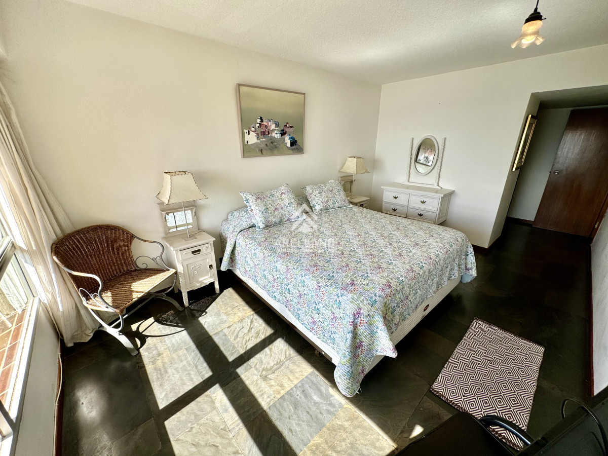 Apartamento ID.969 - Venta apartamento 3 dormitorios Playa Mansa 