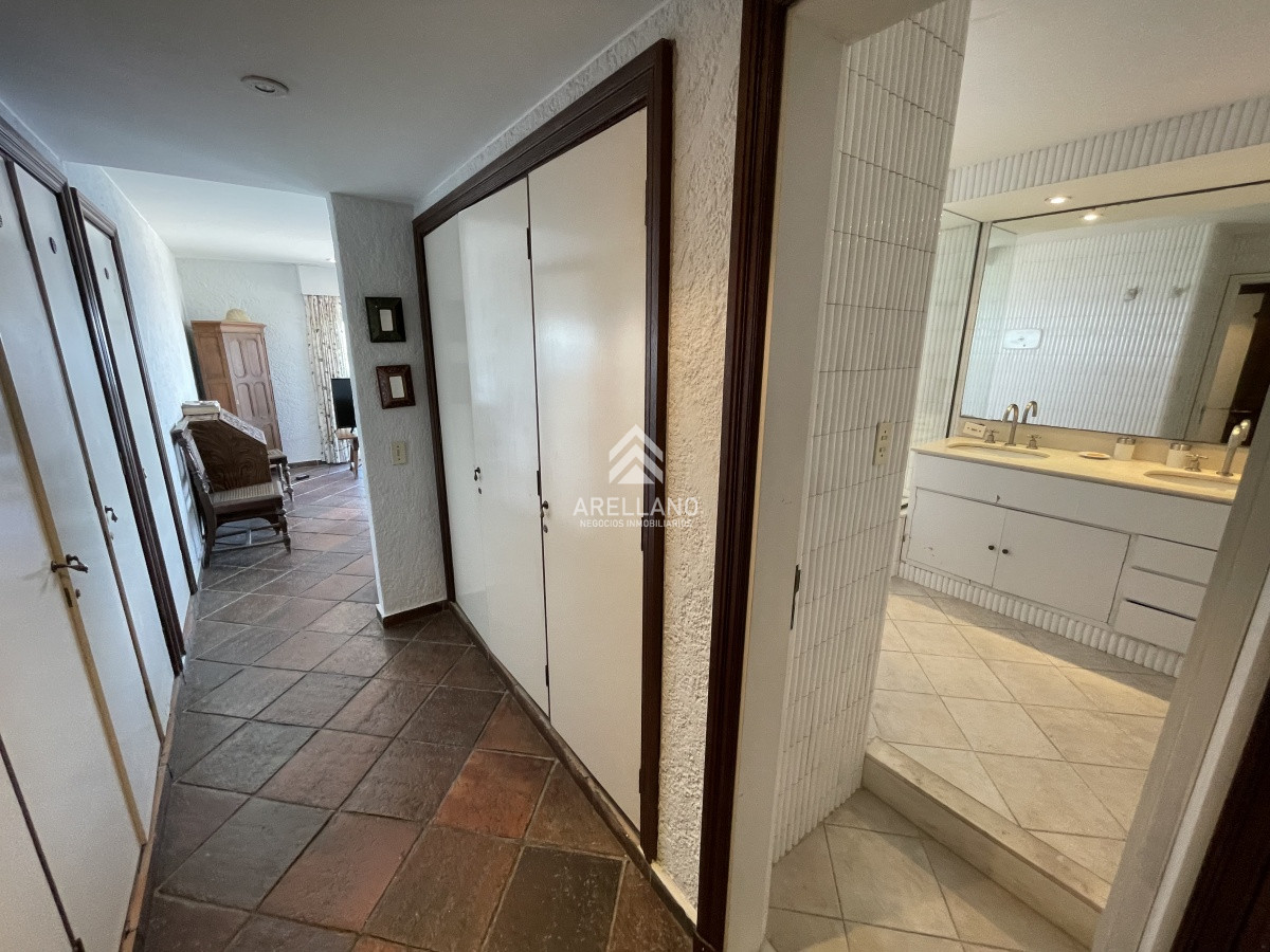 Apartamento ID.1274 - Venta apartamento en Península 3 dormitorios