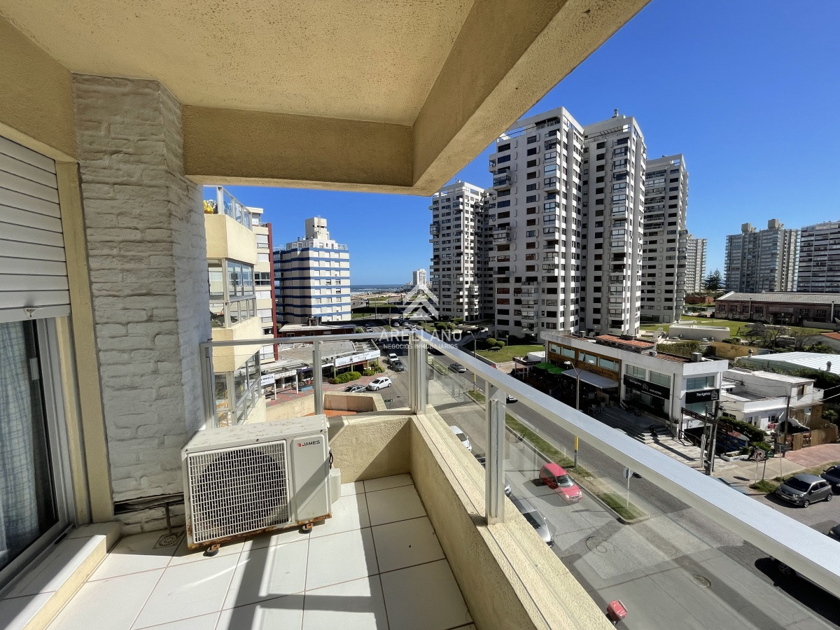 Apartamento ID.956 - 2 DORMITORIOS VISTA AL MAR