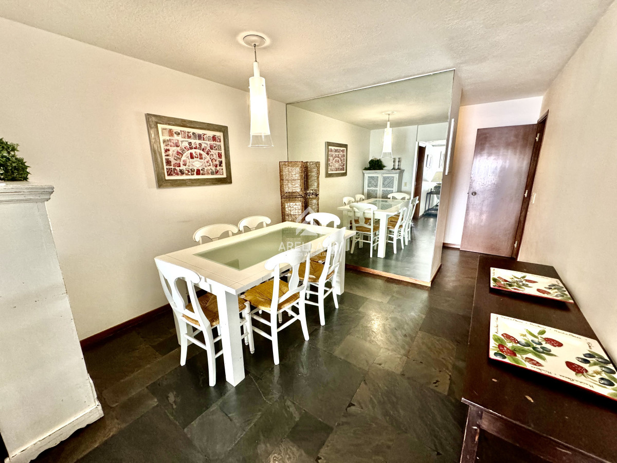 Apartamento ID.969 - Venta apartamento 3 dormitorios Playa Mansa 