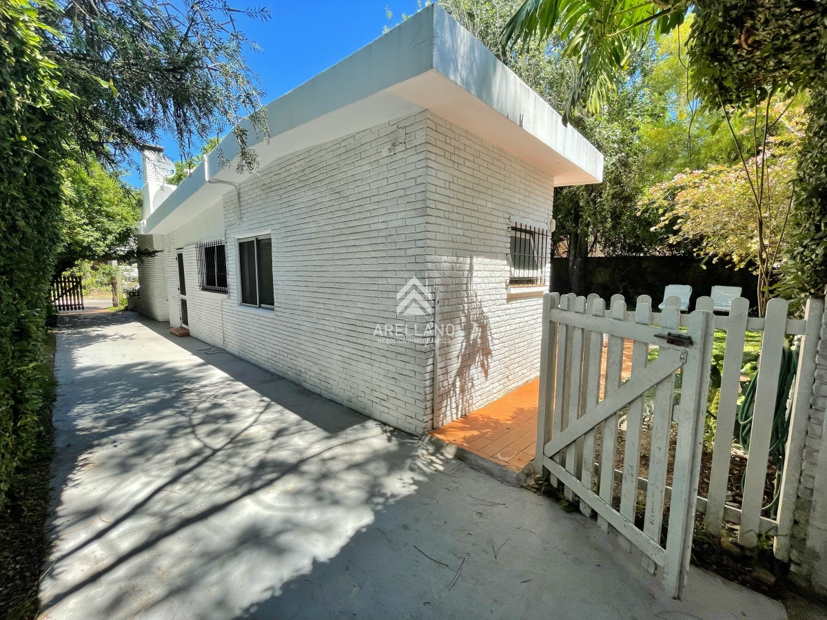 Casa ID.5285 - Alquiler temporada casa 3 dormitorios y dependencia de servicio 