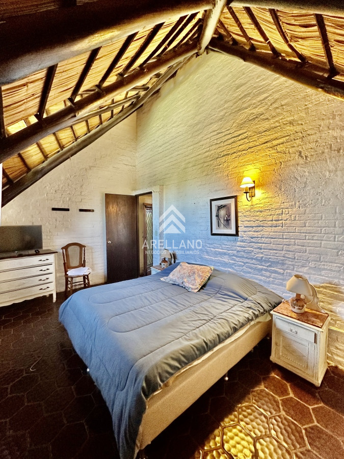 Casa ID.4048 - Casa con pileta a 1 cuadra de la Playa 