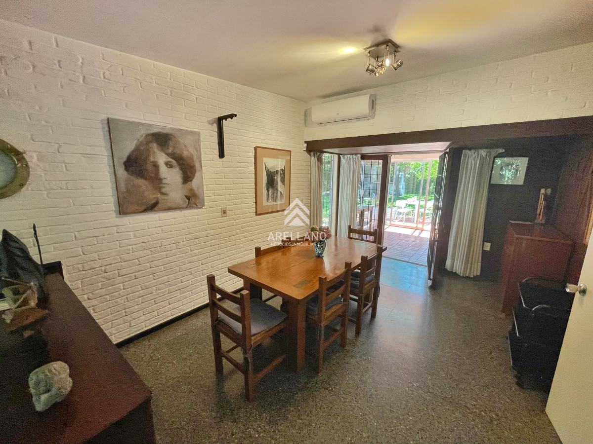 Casa ID.5285 - Alquiler temporada casa 3 dormitorios y dependencia de servicio 