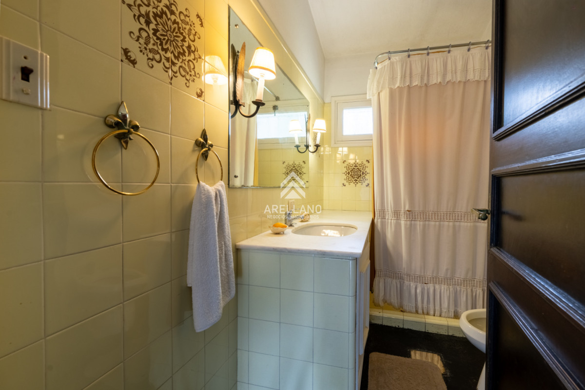 Casa ID.5564 - Chalet tradicional en excelente ubicación, ideal para vivir todo el año