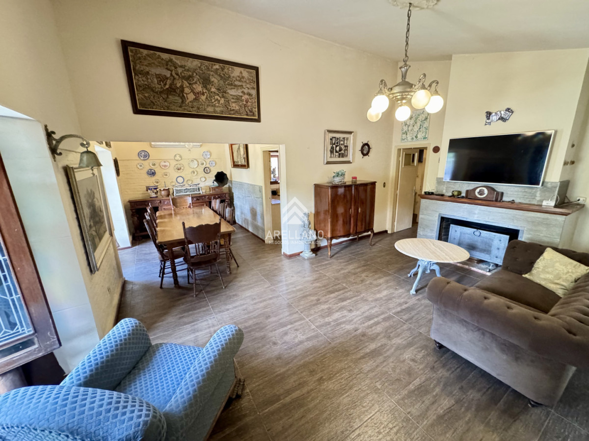 Casa ID.5934 - Venta Casa 4 dormitorios en Playa Mansa