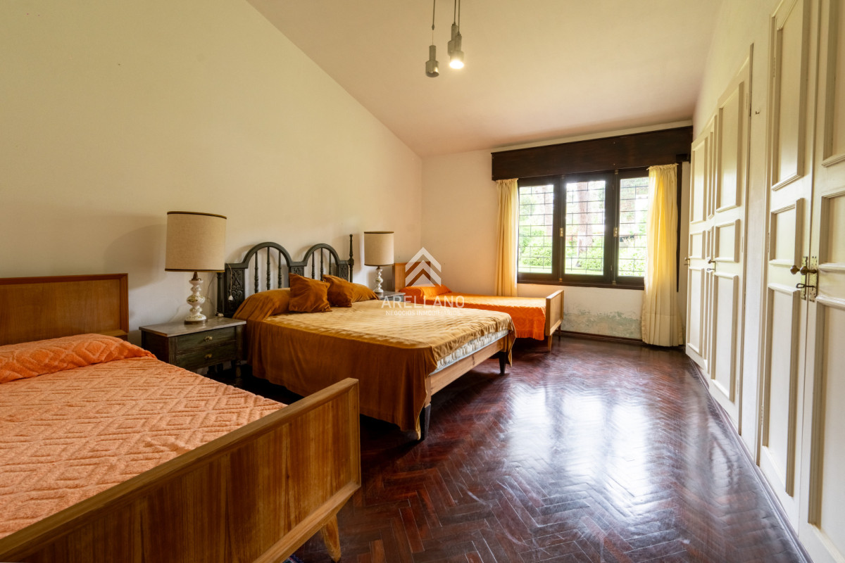 Casa ID.5564 - Chalet tradicional en excelente ubicación, ideal para vivir todo el año