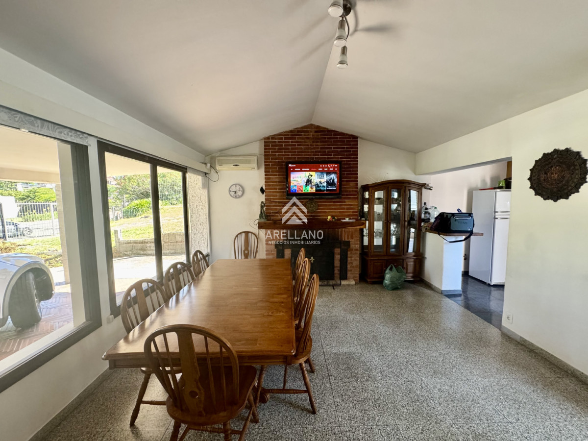 Casa ID.5936 - Venta casa 3 dormitorios playa mansa Punta del Este