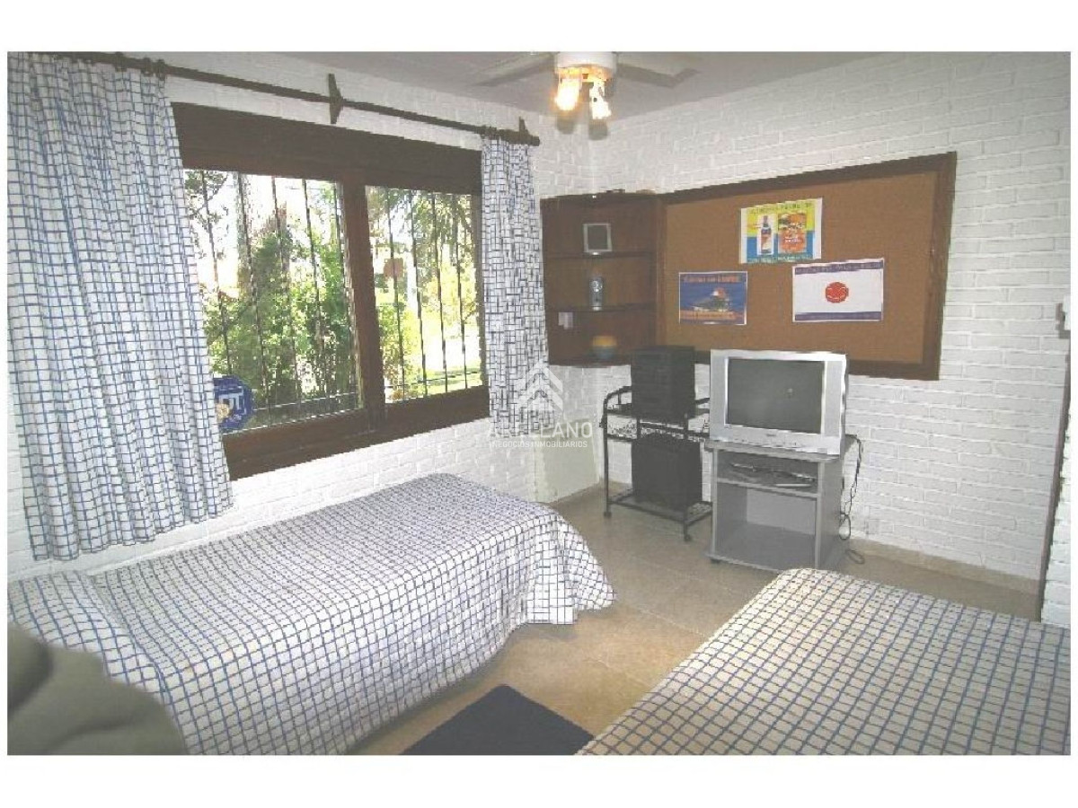Casa ID.5279 - Venta casa 4 dormitorios Mansa 