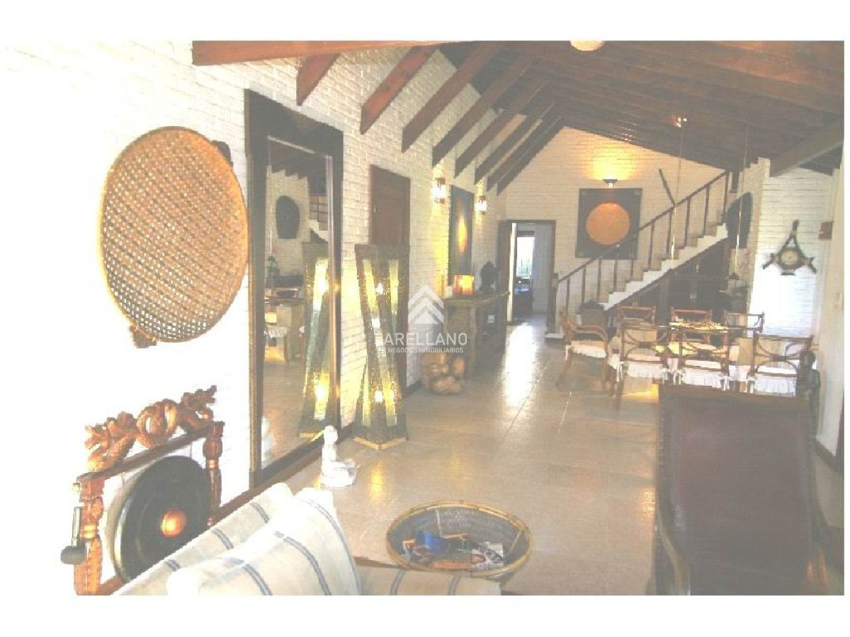 Casa ID.5279 - Venta casa 4 dormitorios Mansa 