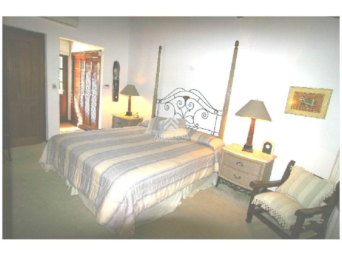 Casa ID.5279 - Venta casa 4 dormitorios Mansa 