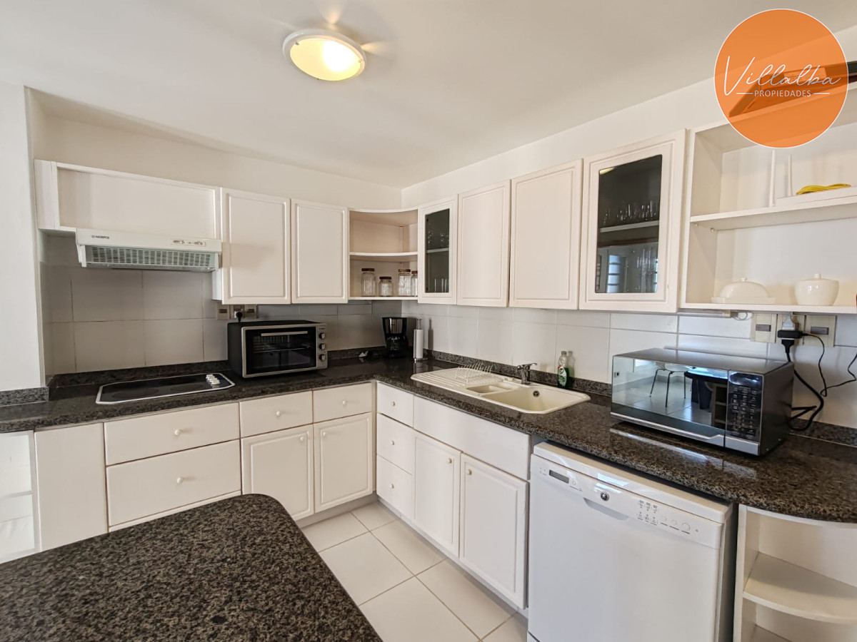 Apartamento ID.3367 - Primera linea 3 dormitorios y dependencia