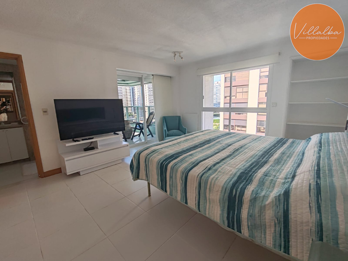 Apartamento ID.3367 - Primera linea 3 dormitorios y dependencia