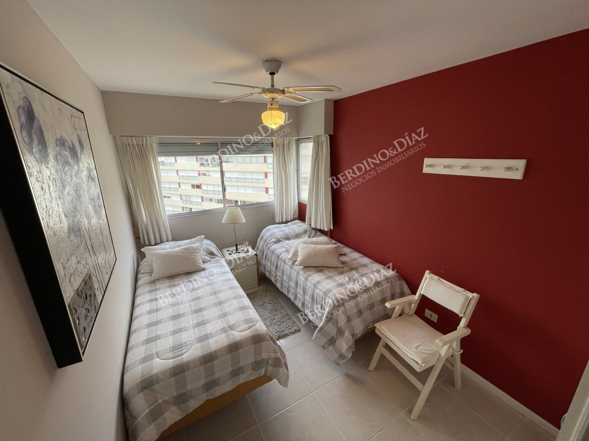 Apartamento ID.2752 - Apartamento de 3 dormitorios con amenities y vista a la isla y los dedos garage en subsuelo lavadero mucama piscina