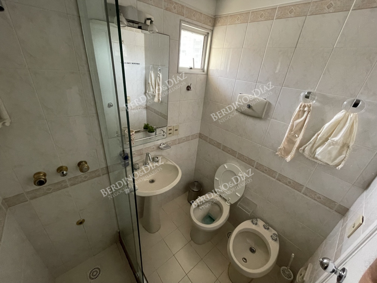 Apartamento ID.2752 - Apartamento de 3 dormitorios con amenities y vista a la isla y los dedos garage en subsuelo lavadero mucama piscina