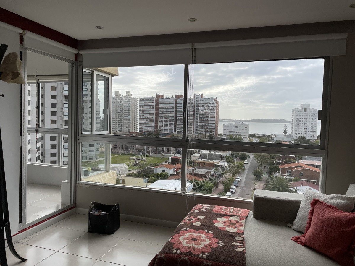 Apartamento ID.2752 - Apartamento de 3 dormitorios con amenities y vista a la isla y los dedos garage en subsuelo lavadero mucama piscina