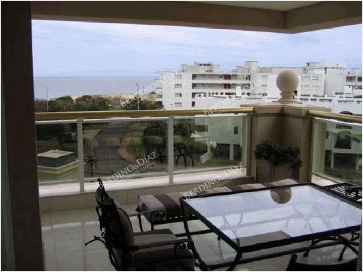 Apartamento ID.1357 - Apartamento esquinero en LE JARDIN en la Playa Mansa