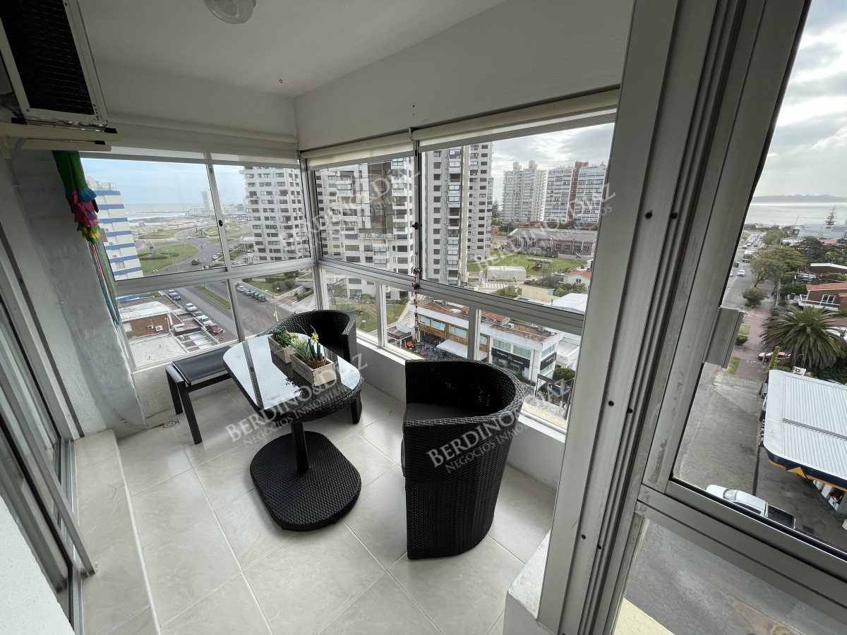 Apartamento ID.2752 - Apartamento de 3 dormitorios con amenities y vista a la isla y los dedos garage en subsuelo lavadero mucama piscina