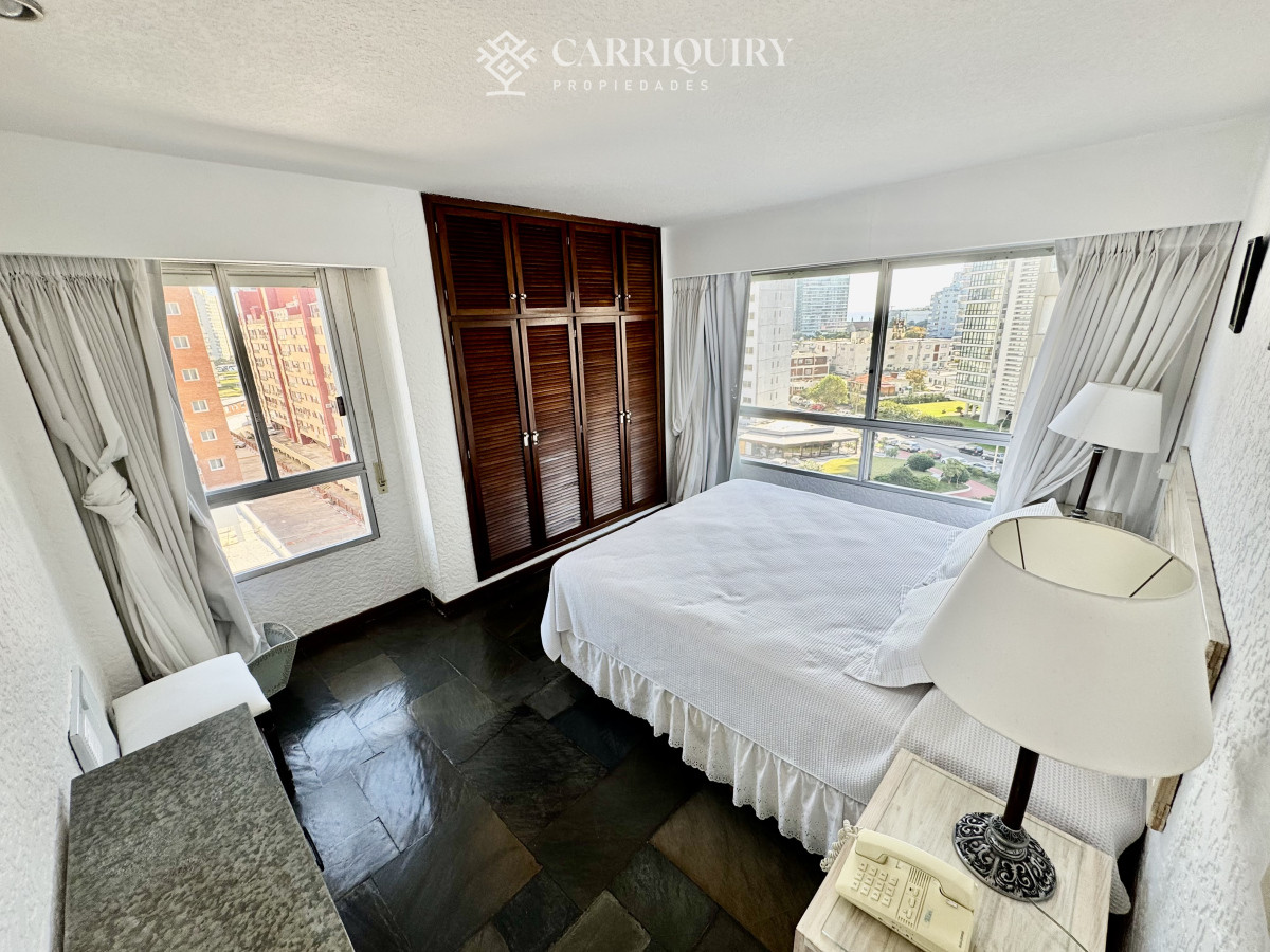 Apartamento ID.8362 - Primera linea al mar