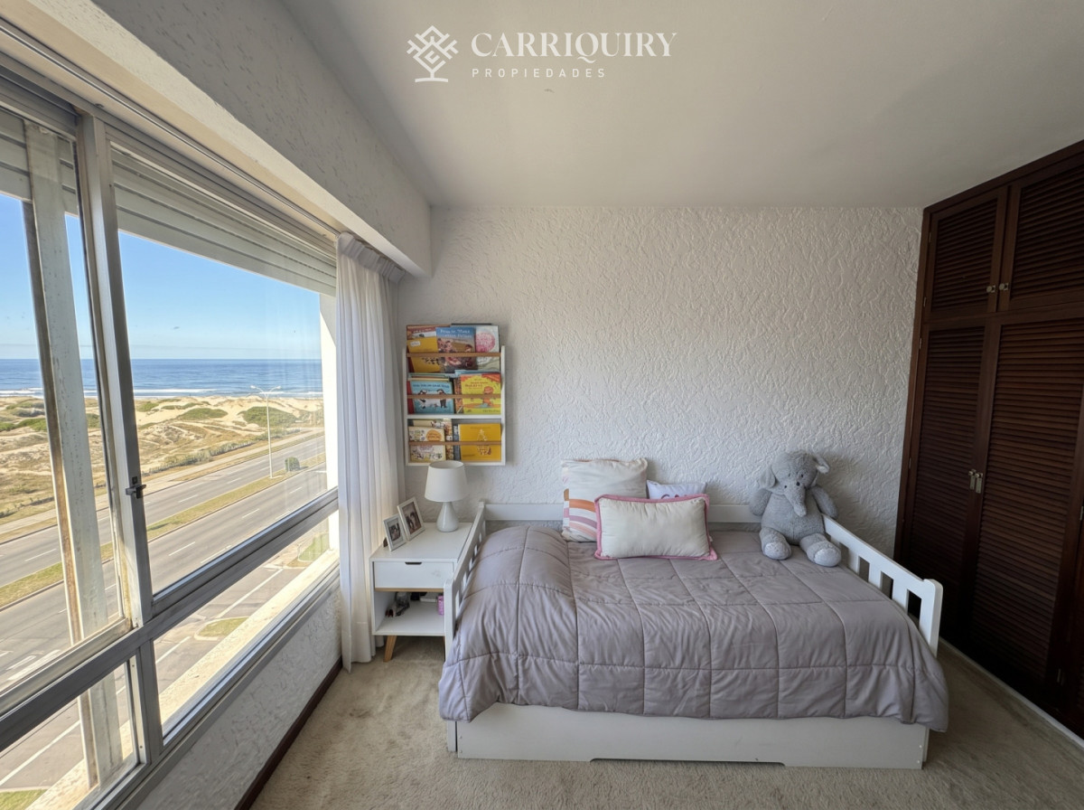 Apartamento ID.10361 - Apartamento 2 dormitorios en Punta del Este frente a la Brava