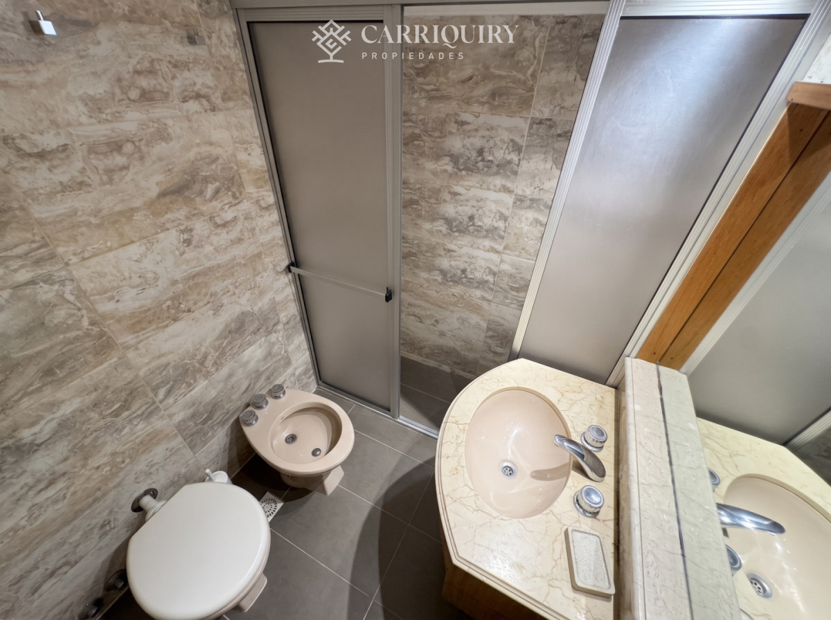 Apartamento ID.10336/INCREIBLE-OPORTUNIDAD-APARTAMENTO-EN-VENTA-2-DORMITORIOS-EN-EL-CORAZON-DE-LA-PENINSULA-CON-TODOS-LOS-SERVICIOS - Apartamento 2 dormitorios 2 baños a metros de playa mansa