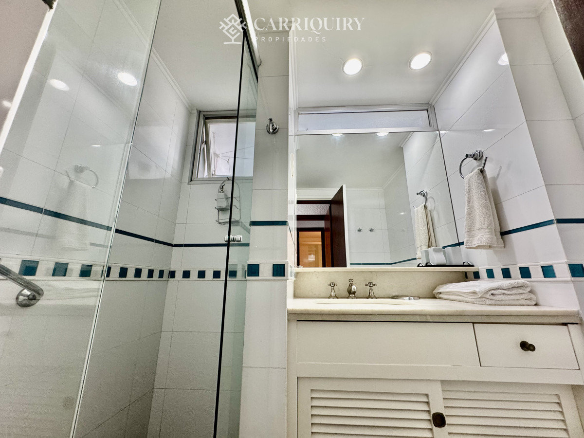 Apartamento ID.8362 - Primera linea al mar