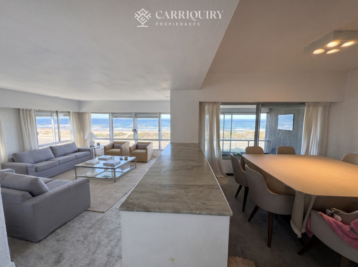 Apartamento ID.10361 - Apartamento 2 dormitorios en Punta del Este frente a la Brava