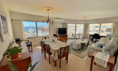 Muy lindo apartamento en venta en Punta Del Este