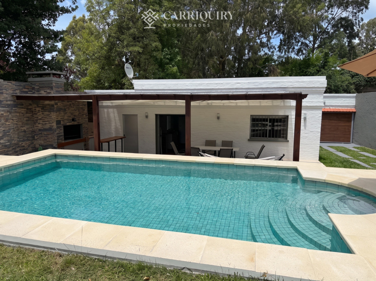 Casa ID.10504 - Hermosa casa en alquiler con piscina, Pinares