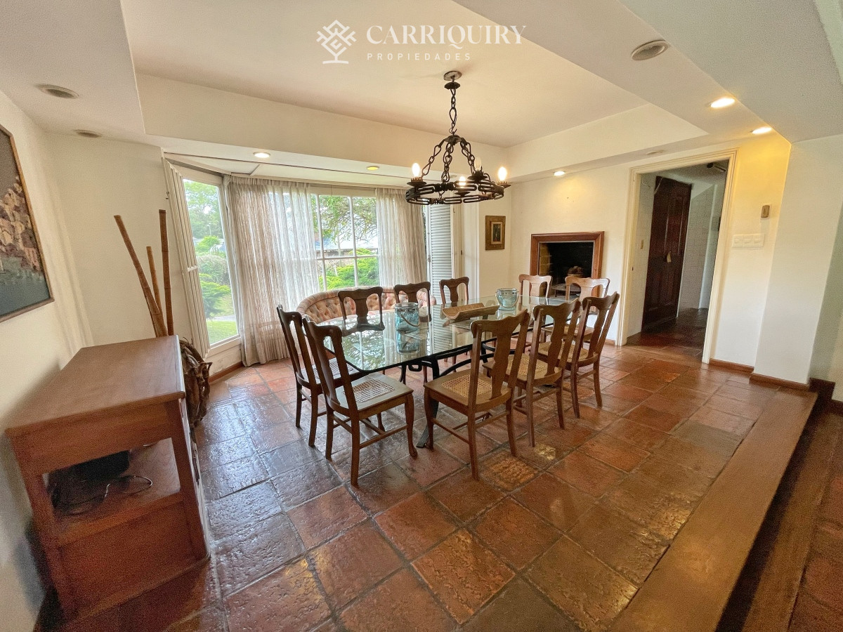 Casa ID.7299/En-alquiler-casa-de-3-dormitorios-más-dependencia-de-servicio-Punta-del-Este- - Casa en Mansa, 4 dormitorios y dependencia, piscina, barbacoa. Alquiler de temporada