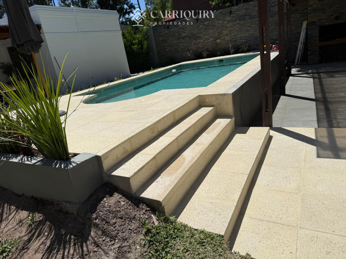 Casa ID.10504 - Hermosa casa en alquiler con piscina, Pinares