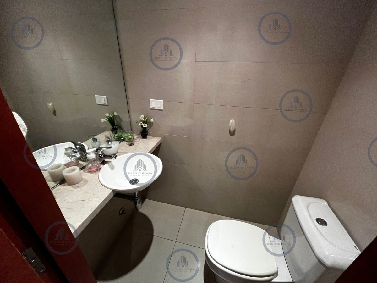 Apartamento ID.2158 - Apartamento en Primera fila Playa Brava, 3 Dormitorios