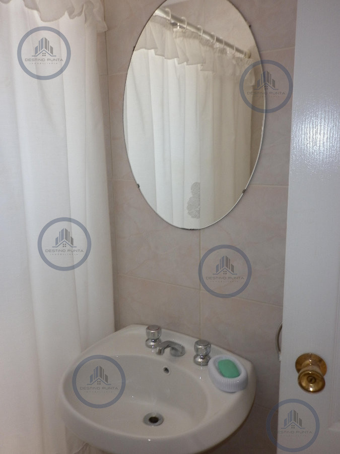 Apartamento ID.2774 - Apartamento de 2 Dormitorios en Playa Brava, Punta del Este, en Venta