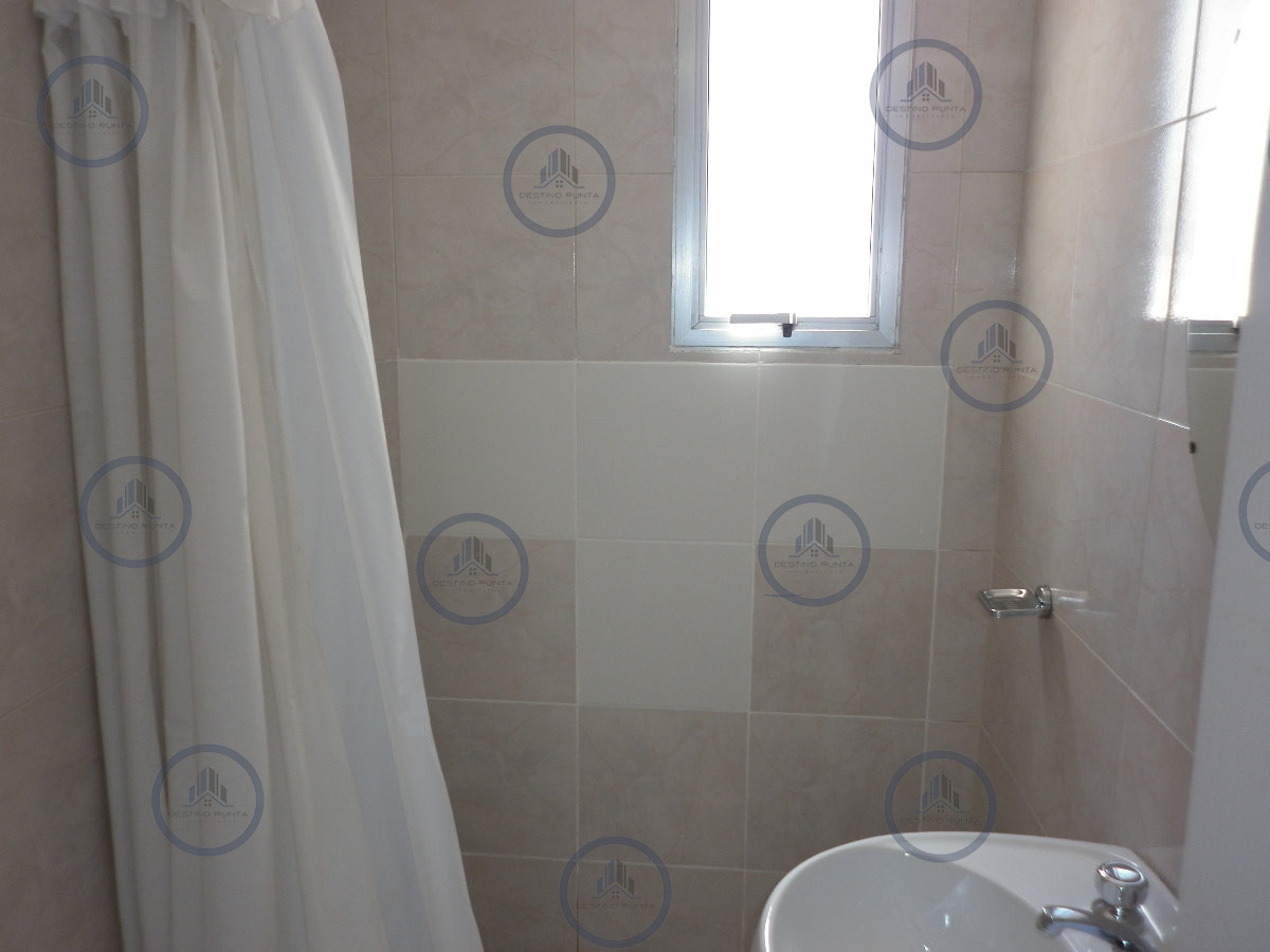 Apartamento ID.2774 - Apartamento de 2 Dormitorios en Playa Brava, Punta del Este, en Venta