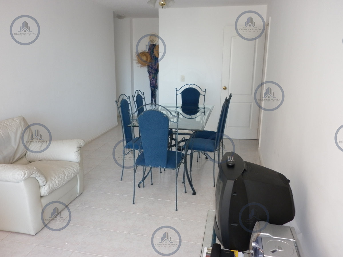 Apartamento ID.2774 - Apartamento de 2 Dormitorios en Playa Brava, Punta del Este, en Venta