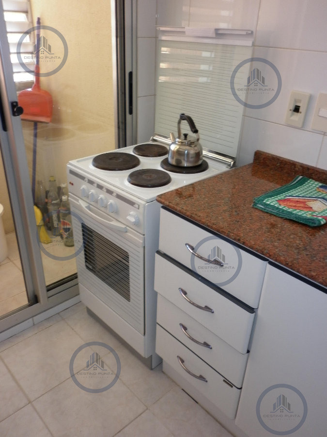 Apartamento ID.2774 - Apartamento de 2 Dormitorios en Playa Brava, Punta del Este, en Venta