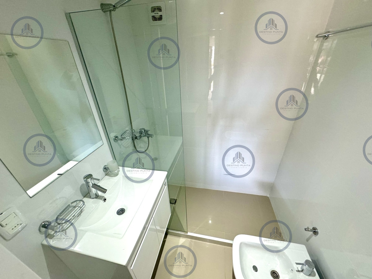 Apartamento ID.2114 -  Monoambiente Premium En Venta a 50 metros de la Playa, Punta Ballena