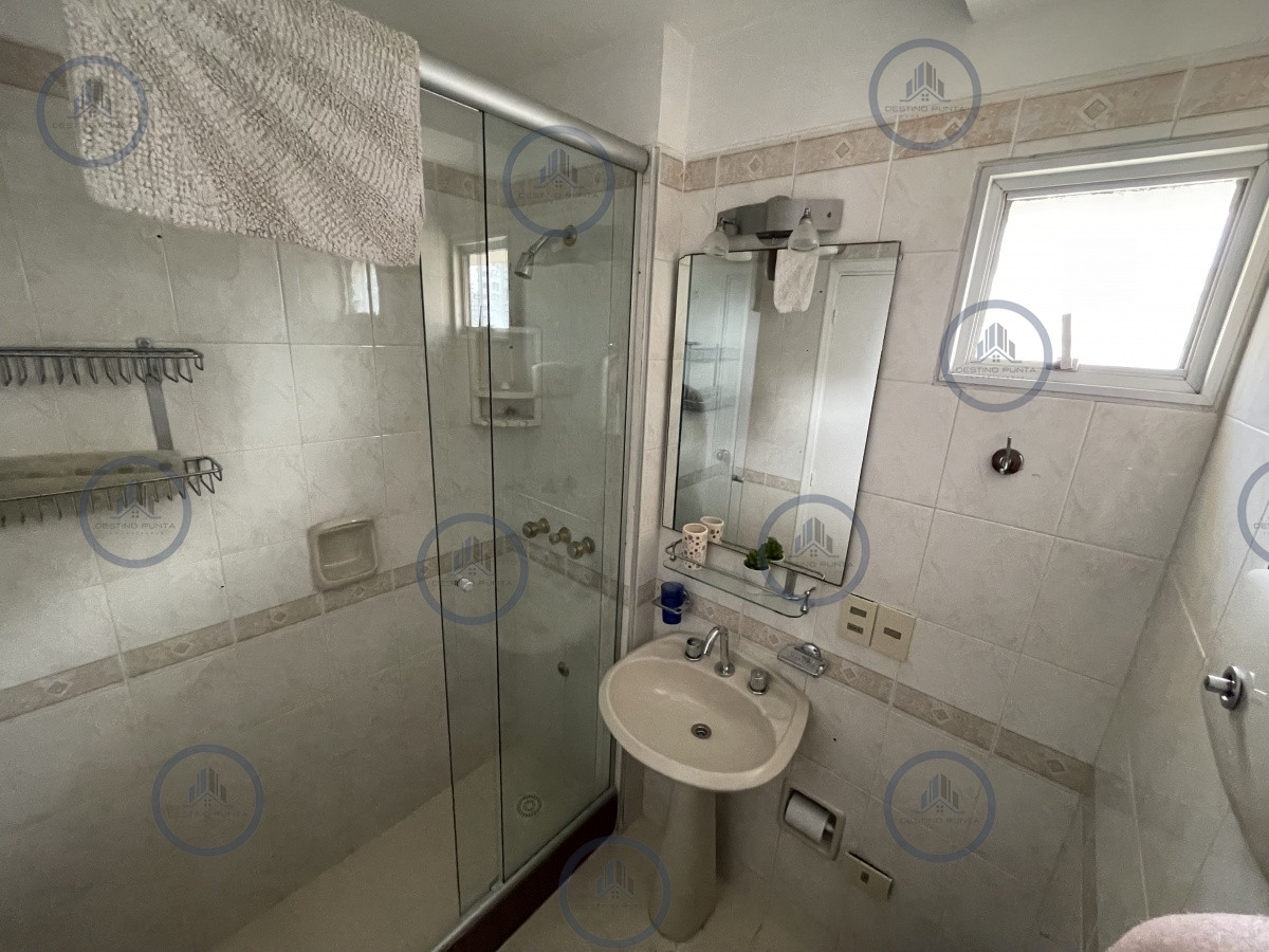 Apartamento ID.1910 - Apartamento de 3 Dormitorios con Vista y Amenities en Venta, Punta del Este