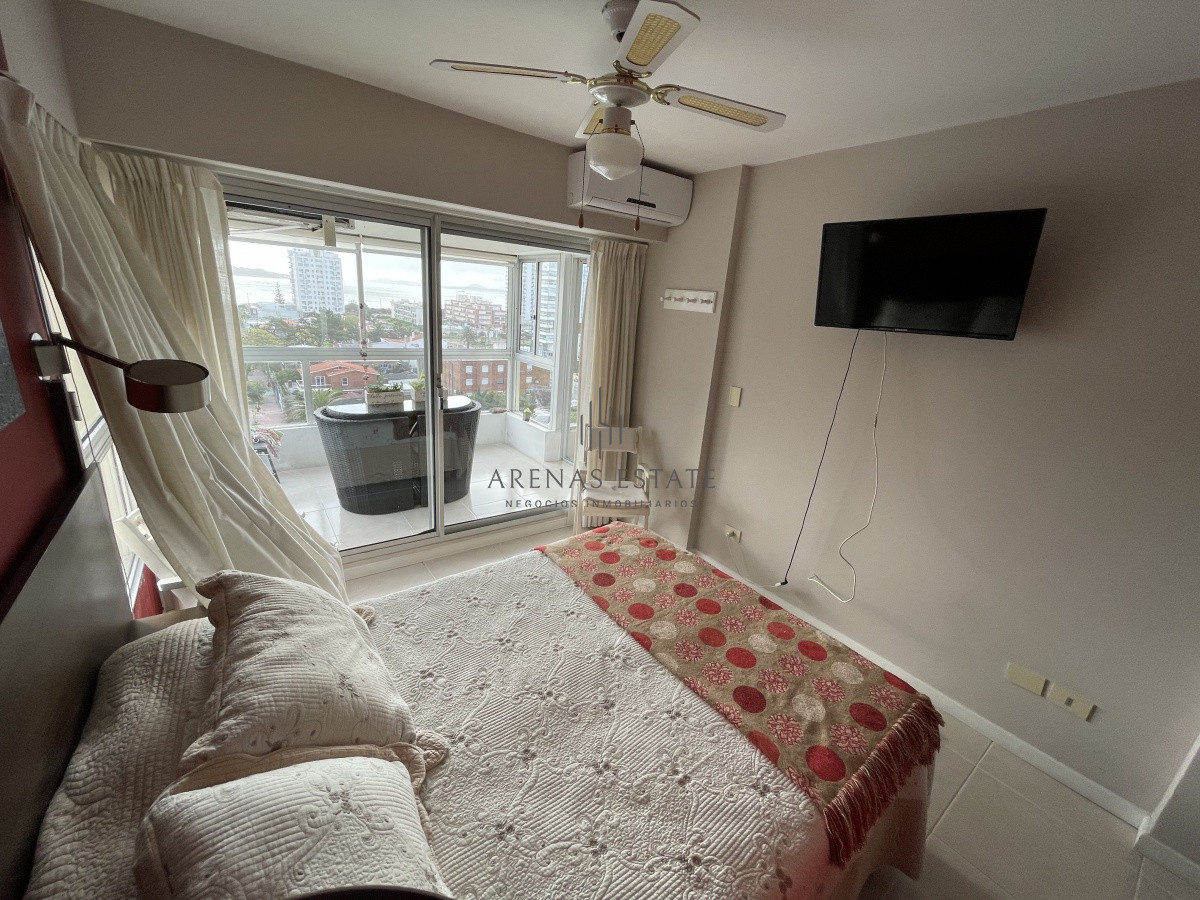Apartamento ID.2346 - Apartamento de 3 dormitorios con amenities y vista a la isla y los dedos garage en subsuelo lavadero mucama piscina