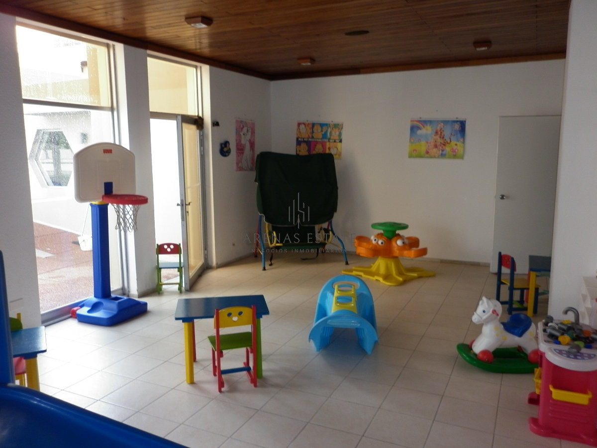 Apartamento ID.4607 - Apartamento en venta de dos dormitorios con garaje en peninsula