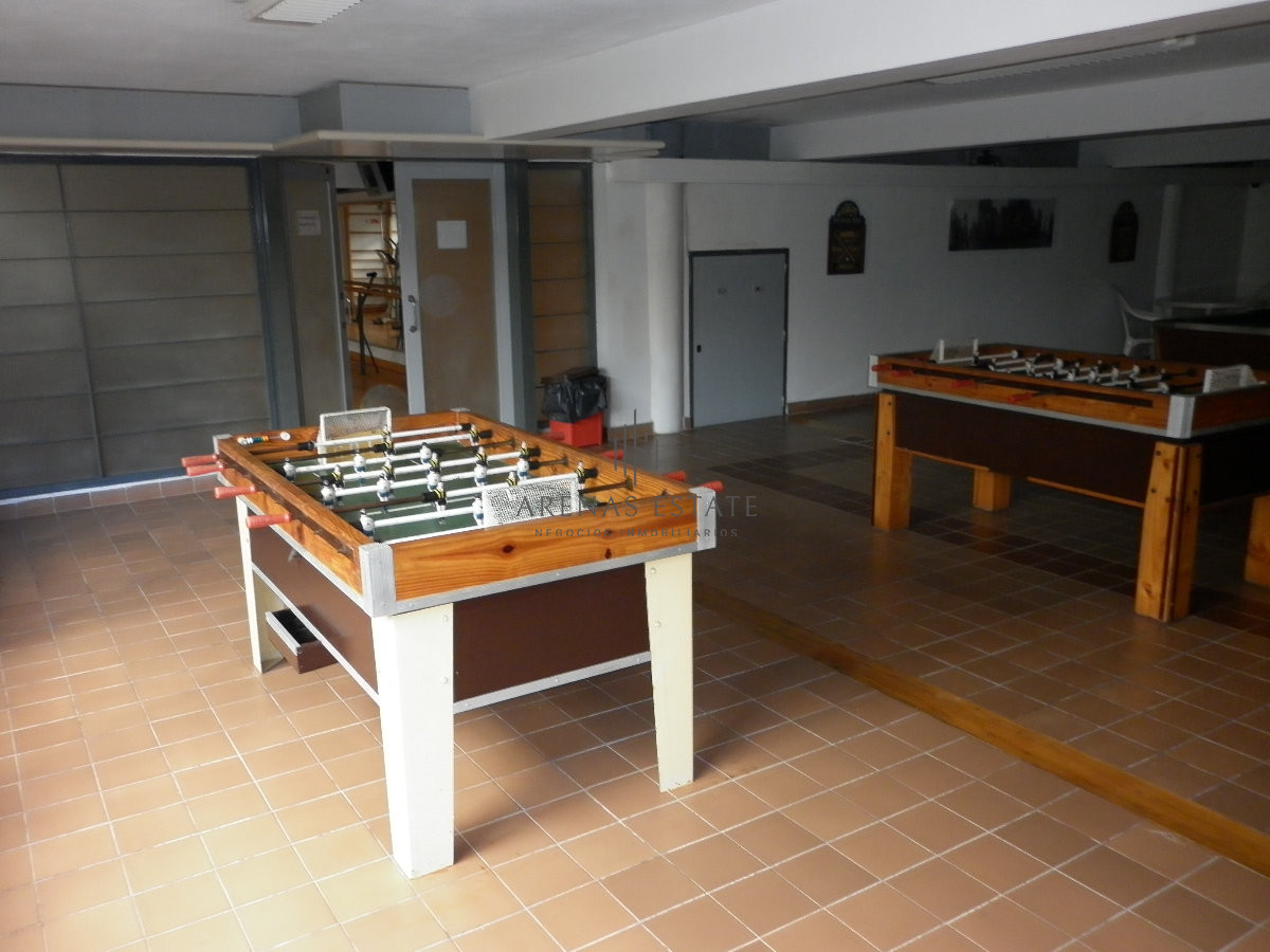 Apartamento ID.4607 - Apartamento en venta de dos dormitorios con garaje en peninsula