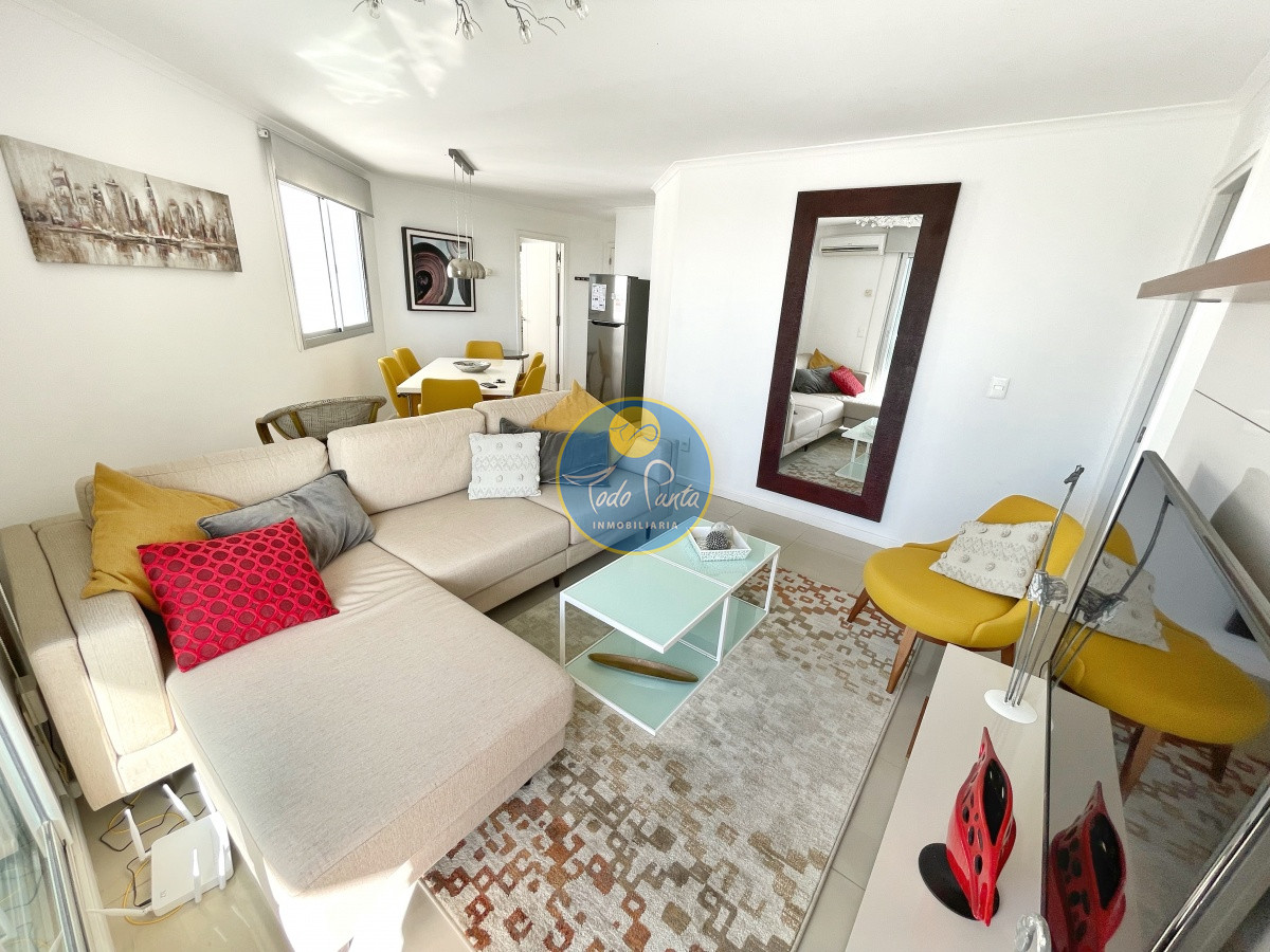 Apartamento en Roosevelt, 2 dormitorios * - TDP8307A