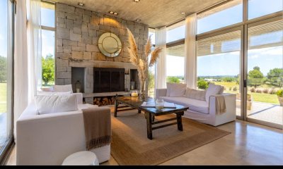 Hermosa casa en venta en barrio Privado