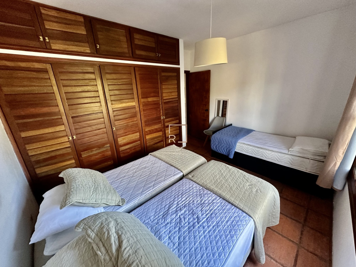 Casa ID.353 - Hermoso chalet con piscina
