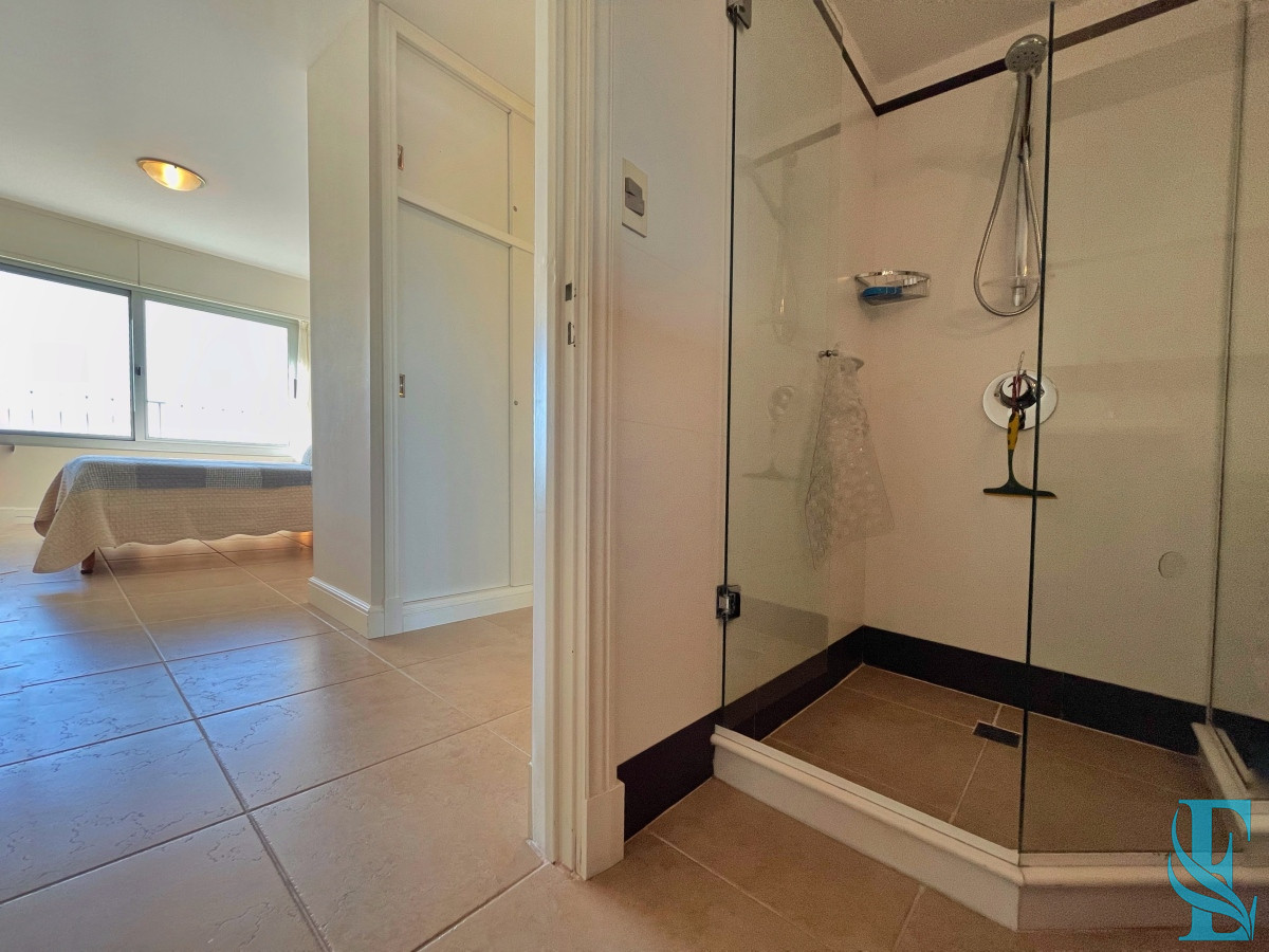 Apartamento ID.325 - Amplio apartamento con vista al mar 