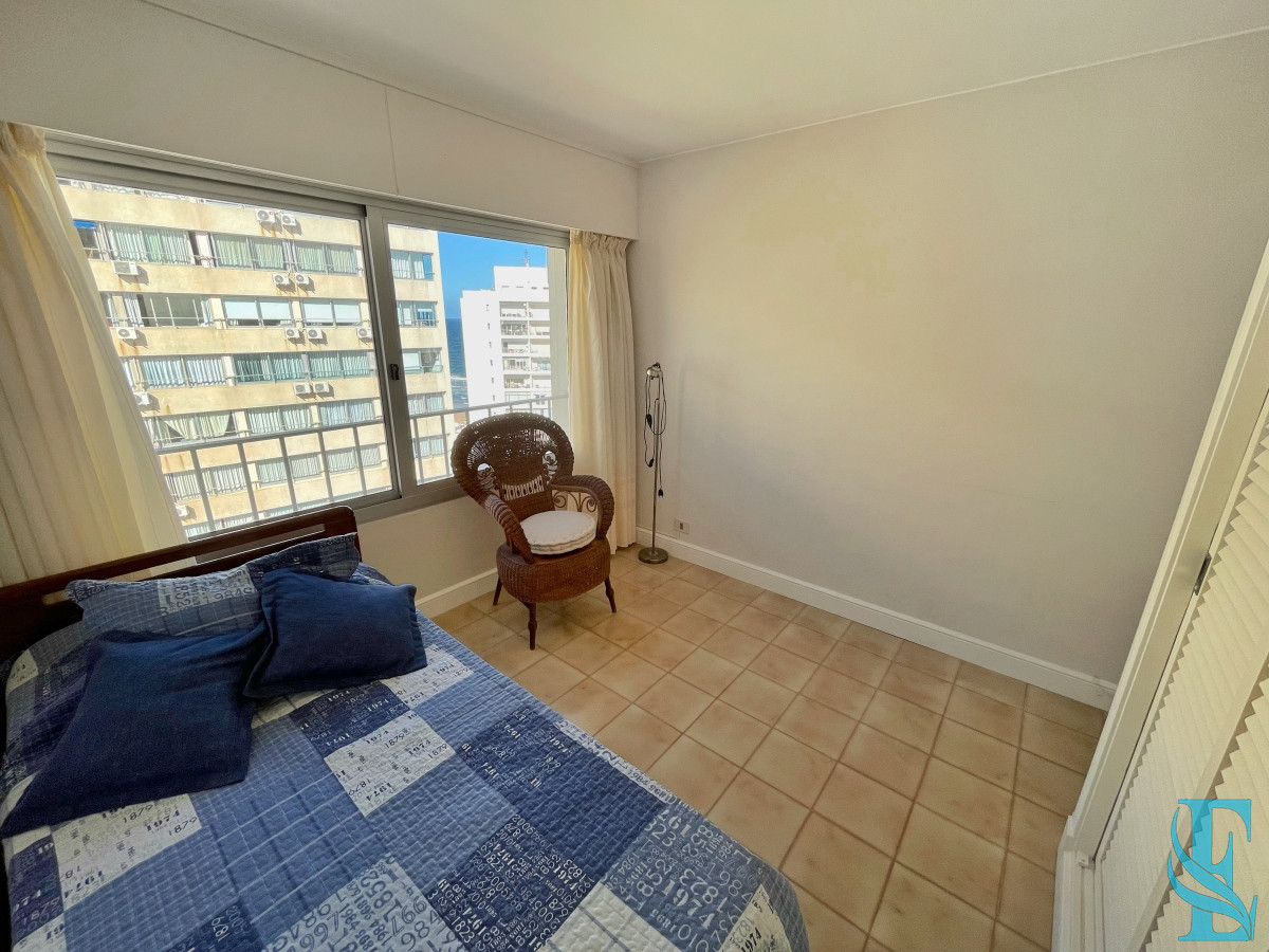 Apartamento ID.325 - Amplio apartamento con vista al mar 